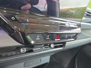 Volkswagen ID. Buzz Pro Advantage 77 kWh | Navigatie Pack | Keyless entry | Parkeercamera / 23