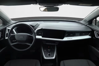 Audi Q4 e-tron 40 e-tron 204 PK l Adaptive Cruise / 13
