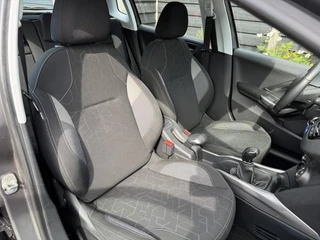Peugeot 2008 Blue Lion 1.2 PureTech 110PK / 12