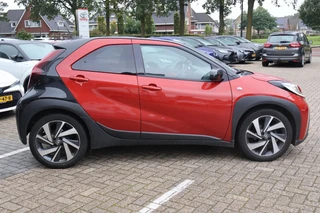 TOYOTA AYGO X ENVY 5-DRS AUTOMAAT TREKHAAK CLIMA AD-CRUISE NAVI JBL-AUDIO APPLE/ANDROID CAMERA / 29