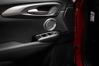 Alfa Romeo Tonale 1.5T Hybrid Edizione Speciale | LEDER / WINTER- PACK | STOELVENTILATIE | STUURVERWARMING | HARMAN  KARDON | 19" / 30