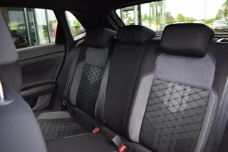 Volkswagen Polo 1.0 TSI R-Line Business | Pano | IQ | Beats | Stoelverwarming / 7