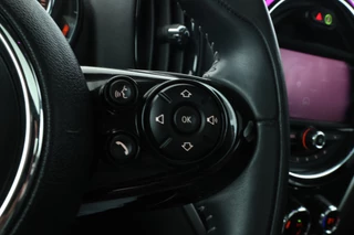 MINI Countryman Mini 1.5 Cooper S E ALL4 Chili  Panorama, Head Up, Automaat / 26
