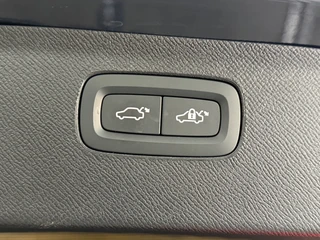 Volvo XC90 2.0 T8 Plug-in hybrid AWD Plus Dark | 7p. | MY2026 | Premium Pakket | Lagom pakket | Pano | Luchtvering | B&W |Trekhaak / 56