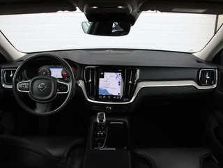 Volvo V60 2.0 T6 Recharge AWD 340PK Inscription | Memory | H&K Audio | Trekhaak / 41
