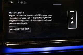 Lancia Ypsilon Edizione Cassina Limitata 51 kWh | NAVIGATIE | MASSAGE | DRAADLOZE LADER | DAB | 360 CAMERA / 10