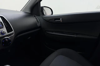 Hyundai i20 1.2i i-Vision / 29