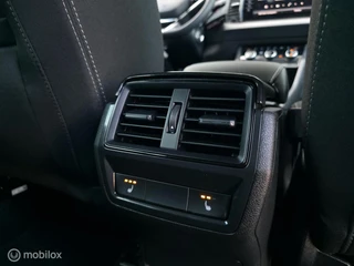 Skoda Karoq 1.5 TSI ACT Sportline / Trekh. / Carplay / Navi / 11
