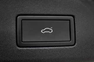 Volkswagen ID.4 Pro Performance 77kWh 204PK l 90.19% SOH l Pano l 360° l HUD l VOL OPTIES / 15