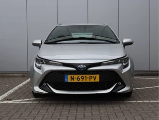 Toyota Corolla Touring Sports 1.8 Hybrid Business  | Navigatie | Stoelverwarming / 6