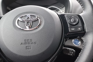 Toyota Yaris 1.5 HYBRID DYNAMIC APPLE/ANDROID KEYLESS CLIMA CAMERA / 10