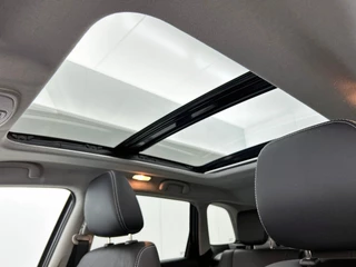 Suzuki Vitara 1.4 Boosterjet Comfort Smart Hybrid | Adaptive Cruise | Stoelverwarming | Navigatie | Camera | Panoramadak / 26