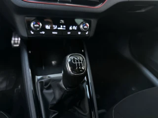 Skoda Kamiq 1.0 TSI Sport Business Virtual Cockpit Trekhaak Parkeersensoren App-Connect Stoelverwarming / 21