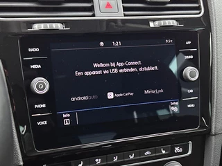 Volkswagen Golf 1.5 TSI Highline Business | Automaat | Adaptive Cruise | CarPlay | Stoelverwarming | Camera / 21