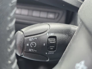 Peugeot 208 1.2 PureTech Allure PANORAMADAK LM CV PPDC TREKHAAK / 27