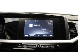 Opel Grandland 1.2 Turbo GS 130pk | Navigatie via APP | Climate Control | Stoel - Stuurverwarming | Parkeersensoren | Lichtmetalen Velgen | AGR Stoelen / 18