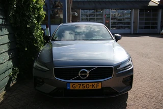 Volvo S60 2.0 T4 R-Design Polestar engineered / 36