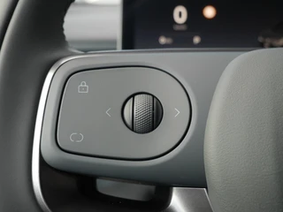 Leapmotor B05 ProMax Design 67.1 kWh | Panoramadak | Elektrisch verstelbare stoelen | Stuurwiel verwarming | Apple carplay/Android auto | Sfeerverlichting | Regensensor | Privacyglas | 19 inch lichtmetalen velgen / 15