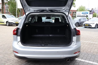 Ford Focus Wagon 125PK HYBRID TITANIUM-X VIRTUAL-COCKPIT B&O AUDIO CLIMA P-SENSOREN 17"LMV LED CAMERA WINTERPACK NL-AUTO / 16