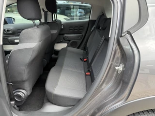 Citroen C3 1.2i Feel Edition | Navigatie | Cruise Control | Climate Control | Mistlampen | Parkeersensoren | Apple Carplay / Android Auto | Airbumps | Elektrisch Pakket | Multifunctioneel Stuurwiel | Zwart Dak | / 40
