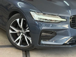 Volvo V60 2.0 B3 R-Design | Panoramadak | Harman Kardon | 360 Camera | Apple carplay & Android Auto / 12