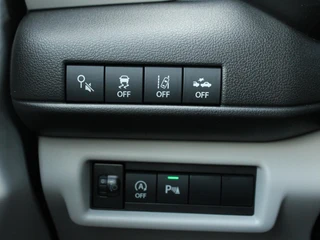 Suzuki Swift 1.2 Comfort Smart Hybrid / 29