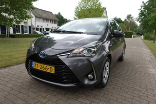 Toyota Yaris 1.5 Hybrid Aspiration  | 1ste eigenaar | Camera | Climate control | / 2