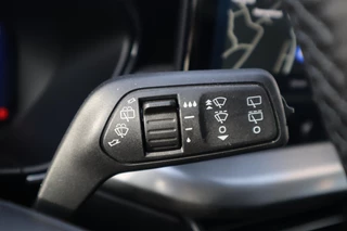 Ford Focus Wagon 125PK HYBRID TITANIUM-X VIRTUAL-COCKPIT B&O AUDIO CLIMA P-SENSOREN 17"LMV LED CAMERA WINTERPACK NL-AUTO / 28