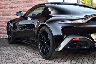 Aston Martin V8 Vantage 4.0 Carbon-ext | Ceramic-brakes | 26dkm / 34