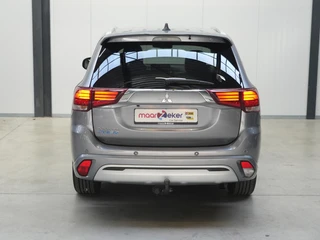 Mitsubishi Outlander 2.4 PHEV Intense / 16