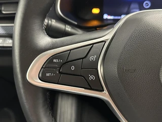 Renault Arkana 1.6 E-Tech full hybrid 145 evolution CAMERA CRUISE LM NAVI CARPLAY. / 22