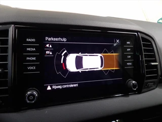 Škoda Karoq 1.5 TSI ACT Greentech 150pk DSG-7 Sportline Business / 30