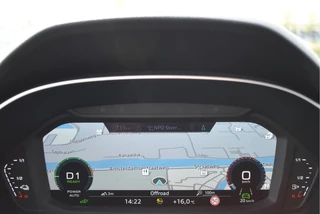 Audi Q3 45 TFSI e S edition S-Line 245 PK | NL-Auto | Keyless | Carplay | Virtual cockpit | DAB | Elekt.trekhaak | Full LED | Allweathers / 19