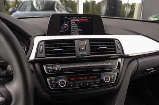 BMW 4-serie Gran Coupé 420i High Executive M Sport | Innovation pakket | Head-up display | LED adaptief | HiFi audio | Keyless entry | Shadow Line | Grootlichtassistent | Stoelverwarming / 26