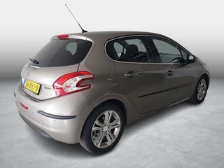 Peugeot 208 1.4 VTi Allure / 2