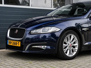 Jaguar XF 2.2d R-Sport Schuifdak | Xenon | Keyless | Leder/Alcantara | Camera | Stoelverwarming | Meridian | PDC v+a / 29