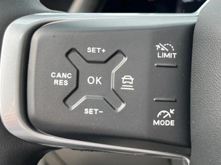 Jeep Compass Summit 74 kWh | Schuif-kanteldak | Massage-stoelen | Handsfree achterklep / 21