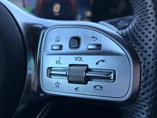 Mercedes-Benz CLA-klasse Shooting Brake 250 e AMG Line SFEERVERLICHTING - PDC - AMG - NAVI / 33