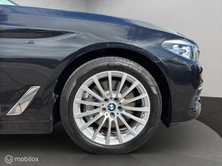 BMW 5-serie Touring 530i xDrive / Panoramadak / M-sport / 26