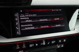 Audi A3 Sportback 45 TFSIe 245pk S edition Competition Camera Keyless HUD Stoelverwarming Adaptive Cruise Navigatie S-Line / 32