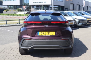 Toyota C-HR 1.8 HYBRID 140 DYNAMIC NL-AUTO 1E-EIG CAMERA PARK-SENSOREN KEYLESS BSM LED APPLE/ANDROID 18'' LM-VELGEN / 5