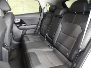 Kia Niro 1.6 GDi Hybrid 141pk DCT6 DynamicLine / 18
