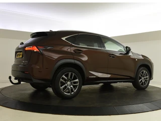 Lexus NX 300h AWD 25th Edition / 2