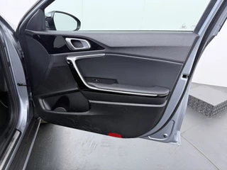 Kia XCeed 1.5 T-GDi GT-Line Automaat  - Kantel / Schuifdak  - Apple Carplay / Android Auto - Navigatie - ACC - Climate Control - Stoel / Stuurwielverwarming - Fabrieksgarantie tot 04-2032 / 44