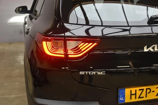 Kia Stonic 1.0 T-GDi MHEV 100pk DynamicLine / 28