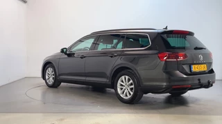 Volkswagen Passat Variant 1.5 TSI 150pk DSG Comfort Business Navigatie Parkeersensoren App-Connect / 7