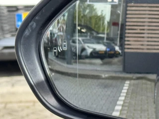 Toyota Prius 1.8 HYBRID FIRST EDITION NAVI STOELVERW AFN-TREKHAAK PARK-SENSOREN BSM CAMERA HUD BLUETOOTH / 22