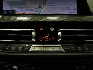 BMW 1-Serie 118i Aut. Intro Sport Line VOL LEER/NAVI/CAMERA/LED/18"LMV! / 8