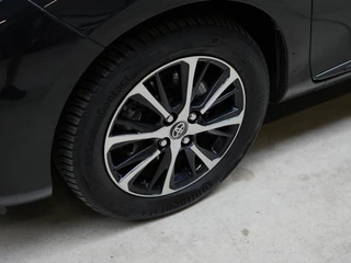 Toyota Yaris 1.5 Hybrid Bi-Tone ✅All Season✅Trekhaak✅Stoelverw.✅Clima✅Camera✅ / 14