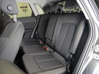 Audi Q3 40 TFSI 190pk S tronic quattro Edition One / 37